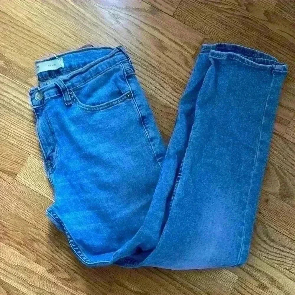 Vintage Levis 537
